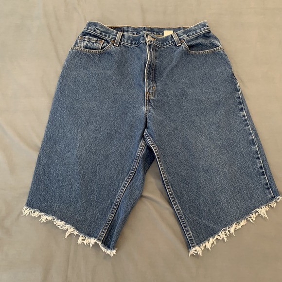 Levi's Pants - Levis 550 Shorts Womens 14 Large Blue‎ Denim Relaxed Fit Frayed Hem Tapered Leg